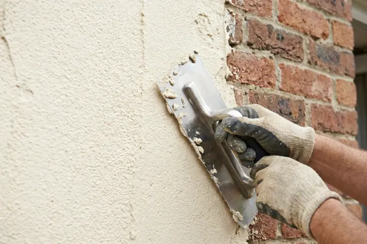 Bepleisterde gevel, gevelwerk